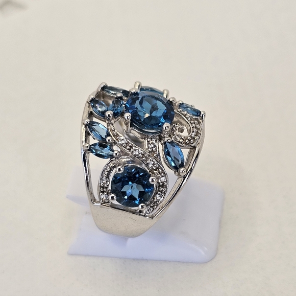 Genuine London Blue Topaz Ring Rhodium Sterling Silver Size 7! New - Picture 7 of 12
